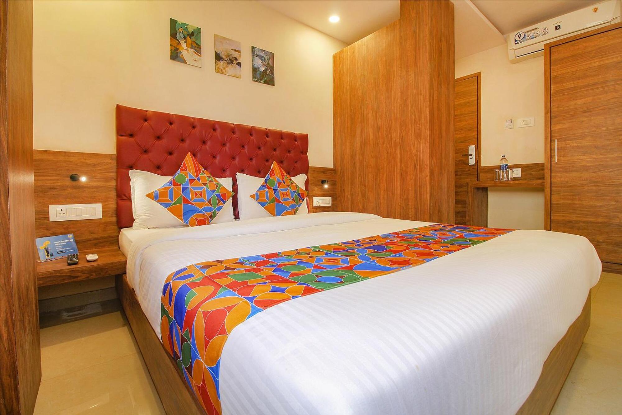 מומביי Fabhotel Peninsula - Nr Csmt Station מראה חיצוני תמונה