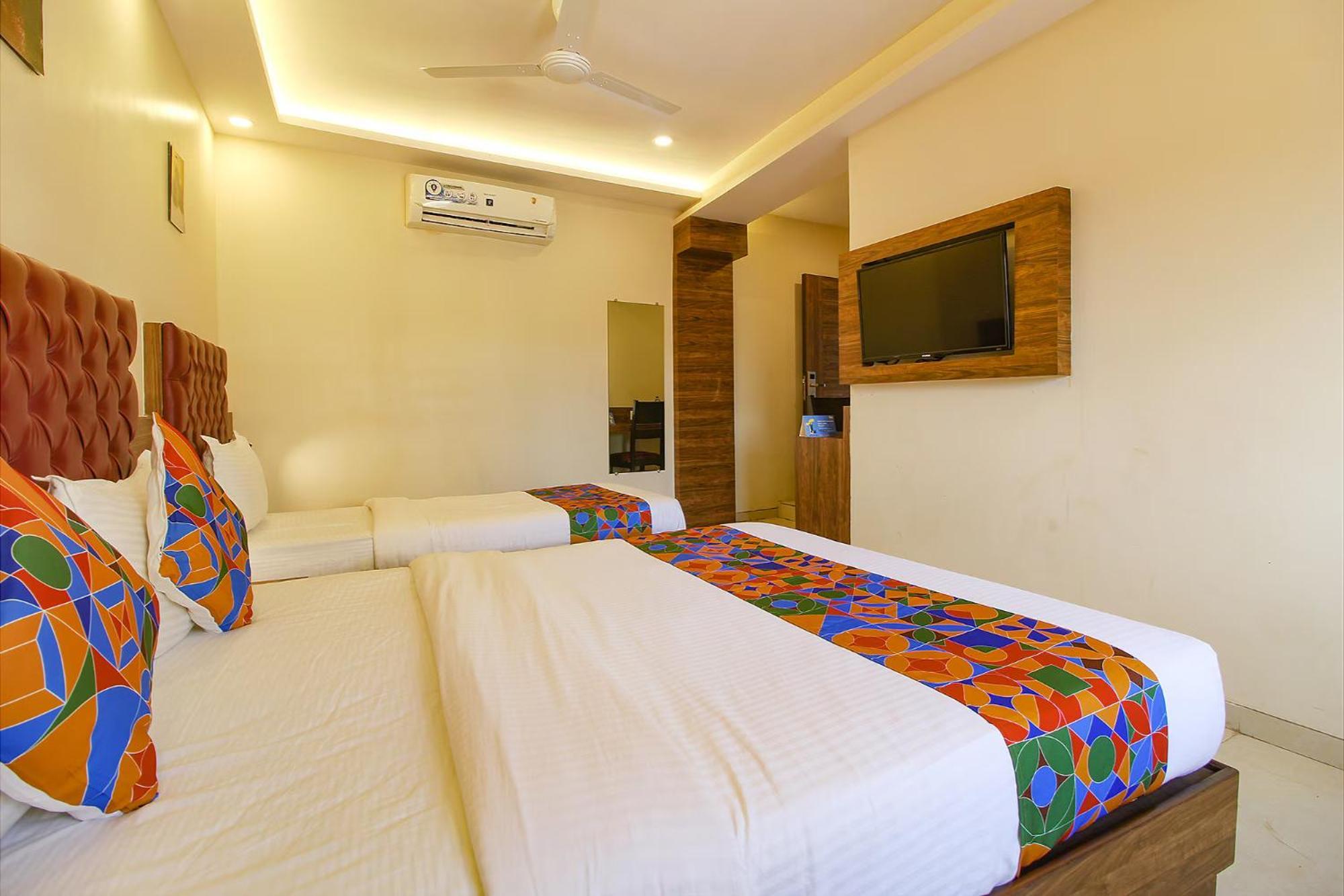 מומביי Fabhotel Peninsula - Nr Csmt Station מראה חיצוני תמונה