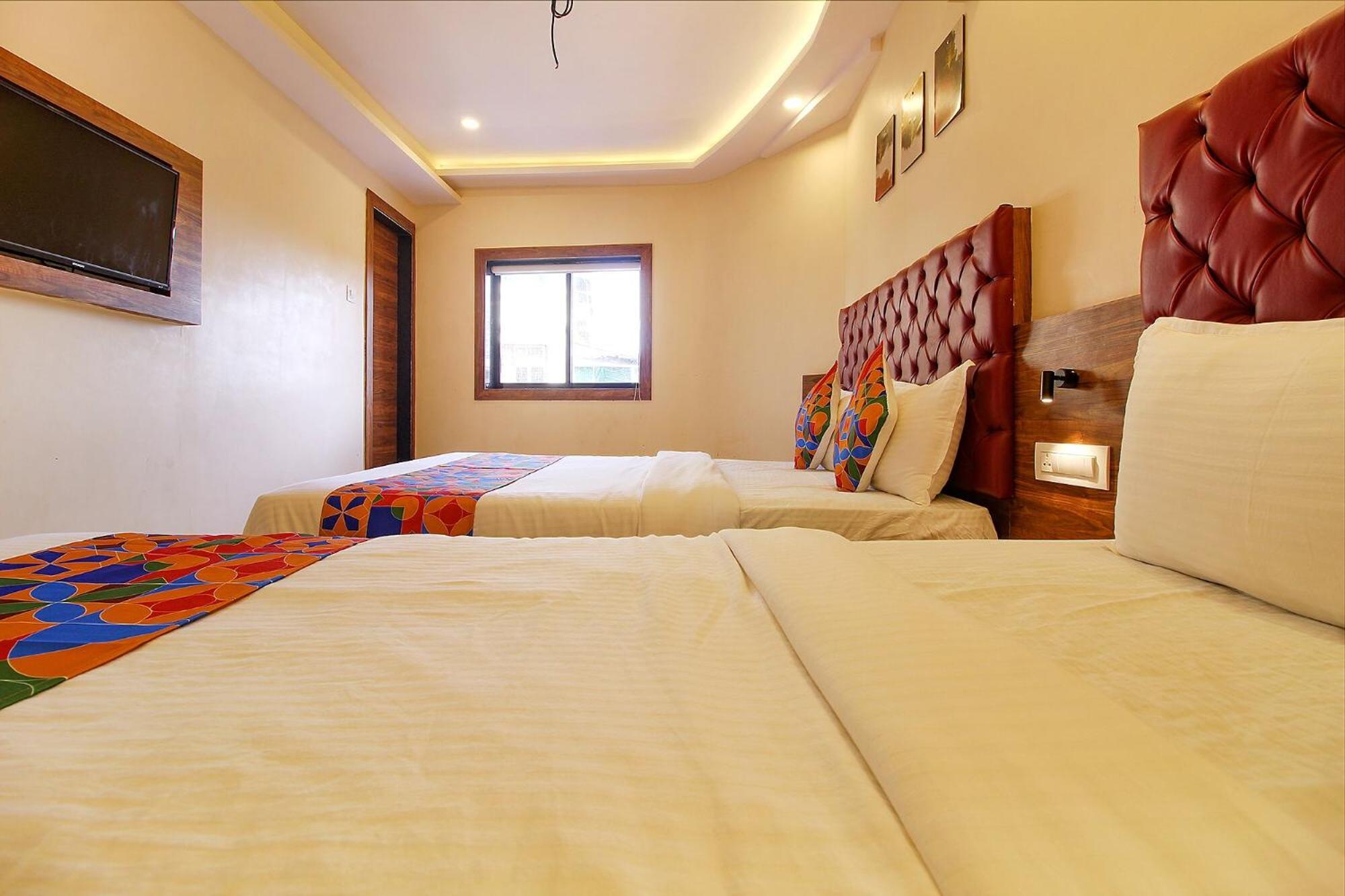 מומביי Fabhotel Peninsula - Nr Csmt Station מראה חיצוני תמונה