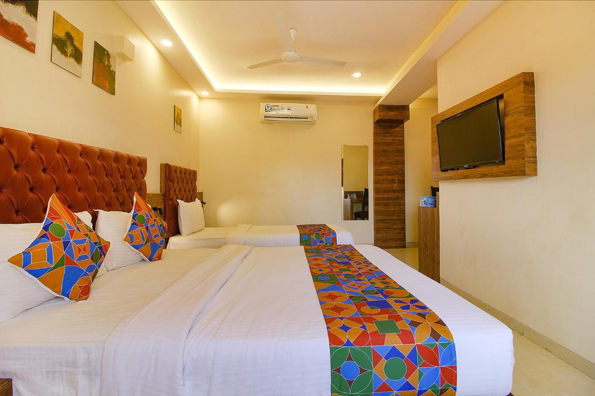 מומביי Fabhotel Peninsula - Nr Csmt Station מראה חיצוני תמונה