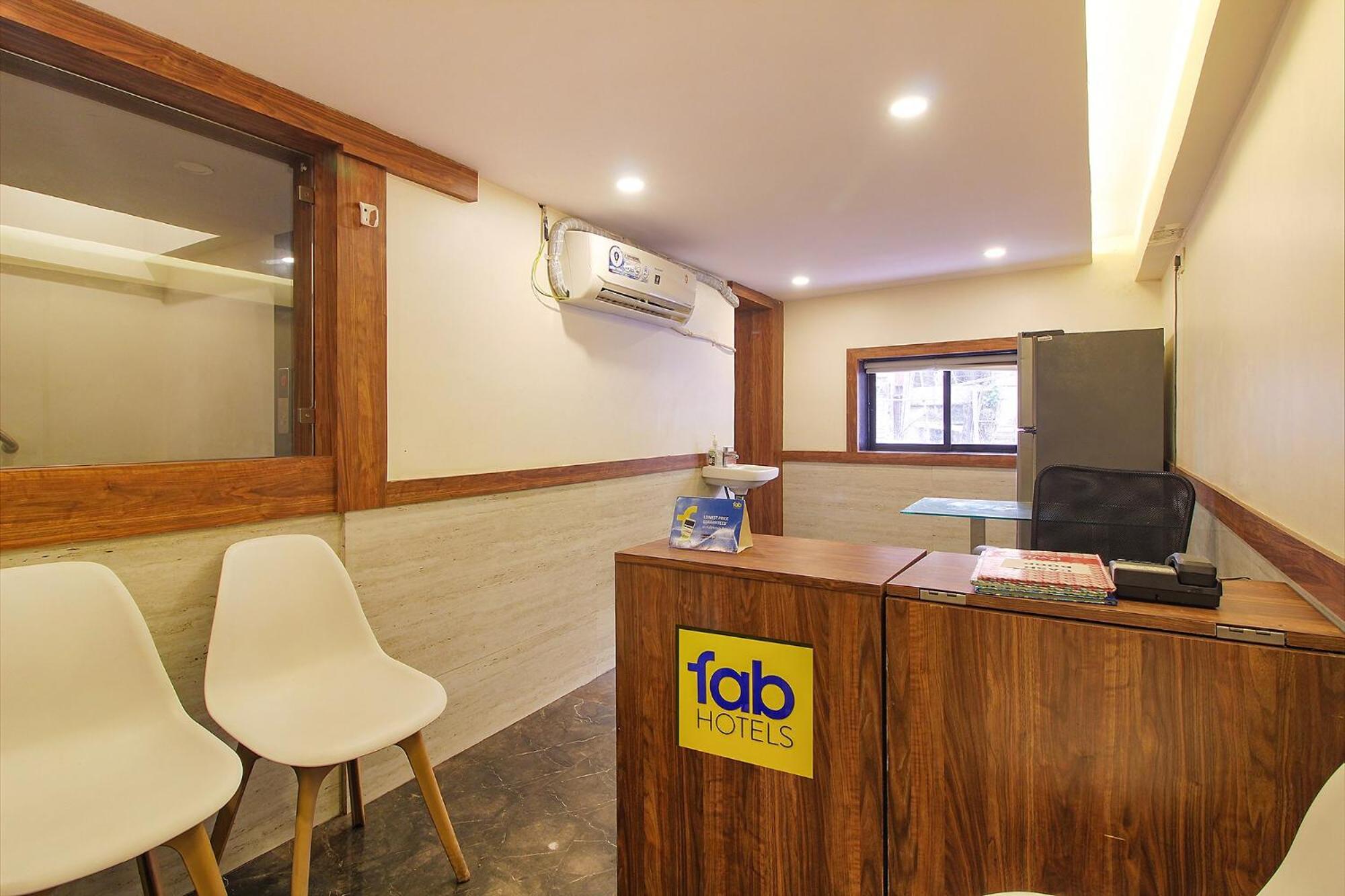 מומביי Fabhotel Peninsula - Nr Csmt Station מראה חיצוני תמונה